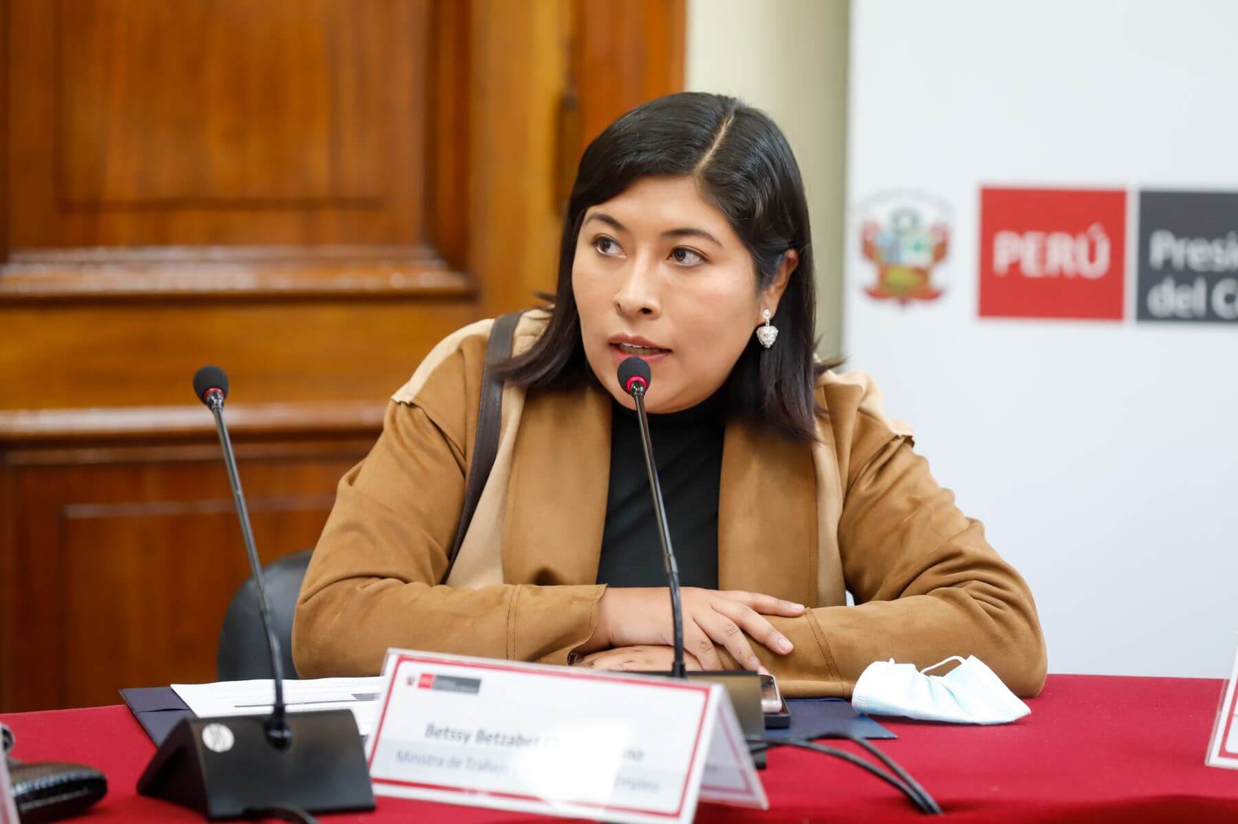 Betssy Chavez, ministra de Trabajo y congresista