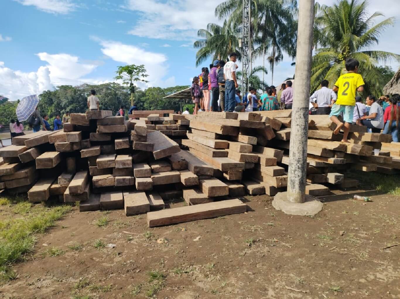 INTERVENCIÓN. El pueblo wampis ha decomisado madera de presunta procedencia ilegal extraída en las comunidades indígenas que forman parte de su territorio.