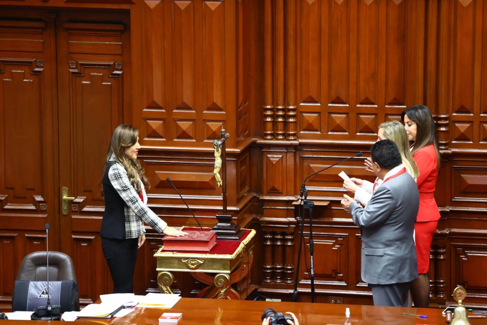 PERMANENCIA. Lady Camones estará un año más en la Mesa Directiva del Congreso. Fue vicepresidenta durante la gestión de María del Carmen Alva.