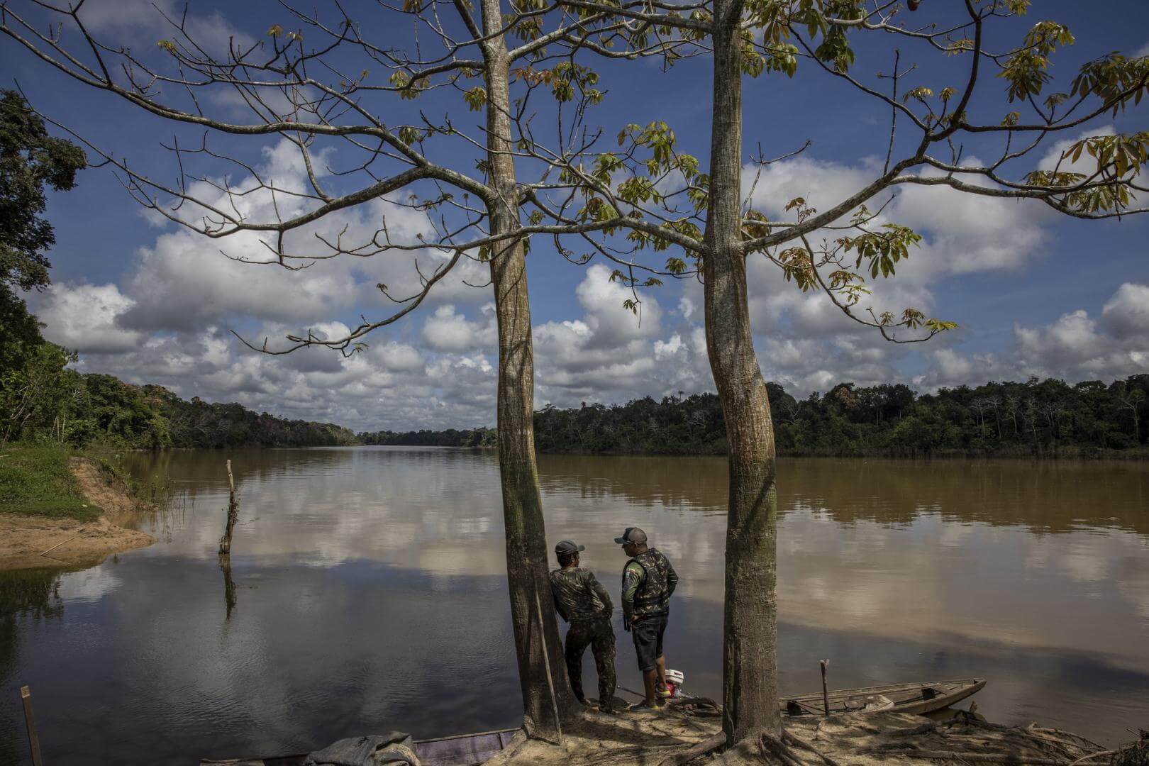 ESCENARIO. El río Itaquaí, cerca de la base de la Funai y la reserva del Valle de Javari, que alberga varios grupos indígenas aislados.