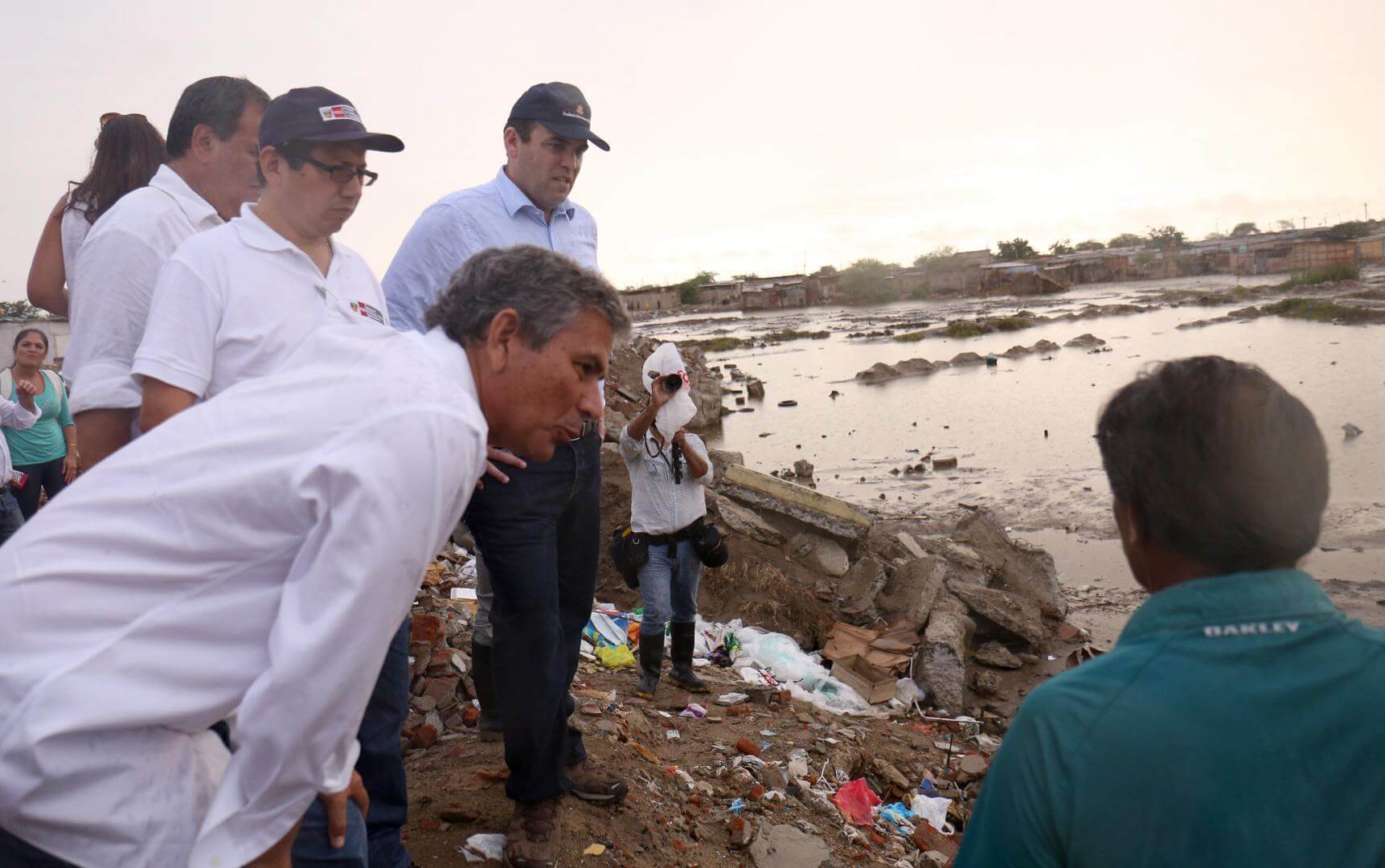 ANTECEDENTE. El candidato Reynaldo Hilbck fue gobernador regional cuando Piura sufrió una de las peores inundaciones. 