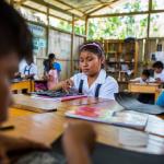 VOLVER. Los estudiantes del colegio Ricardo Palma Soriano de la comunidad Kinkis, en Amazonas, regresaron a las aulas en octubre del 2021.