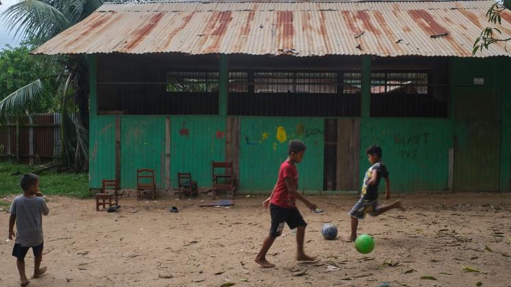 RETORNO. Luego de dos años de paralización por la pandemia de la Covid-19, los escolares de Perú vuelven a las aulas presenciales este lunes 14 de marzo. 