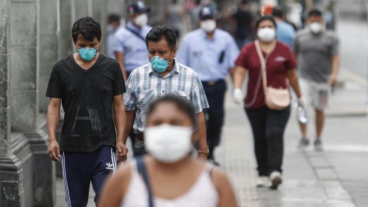 OPTATIVO. El Ministerio de Salud de Perú anunció el uso opcional de la mascarilla en espacios abiertos. Aún no se ha publicado la normativa que reglamente esta medida.