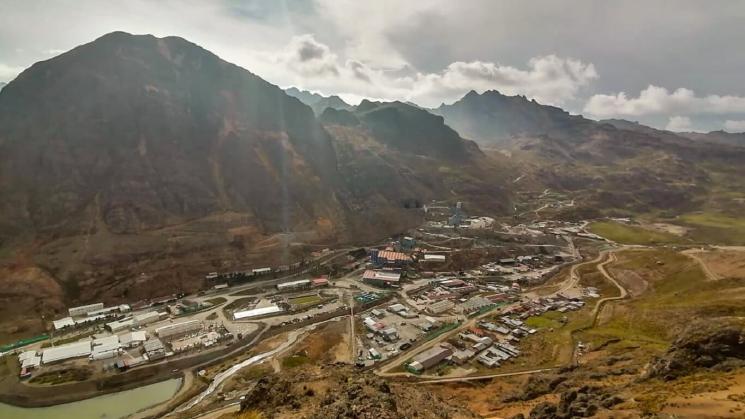 QUEJA. Los trabajadores que integran el sindicato de mina Andaychagua denuncia a Glencore por malas prácticas laborales.