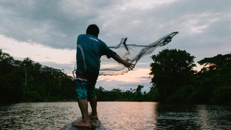 AMENAZAS. Los wampis y awajún viven de los recursos naturales extraídos de los ríos y bosques, que son afectados por la minería ilegal, tala y narcotráfico.