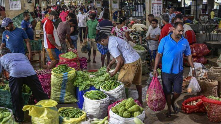 SIN LO BÁSICO. Sri Lanka se está quedando sin combustible, comida y suministros médicos.