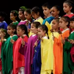 La Dirección de Elencos Nacionales precisó a Ama Llulla que los vestuarios del coro de niños son distintivos para reforzar nuestra diversidad cultural.