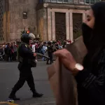 MANIFESTACIONES. Como parte de un control de identidad, efectivos policiales solo pueden retener a una persona hasta por cuatro horas.