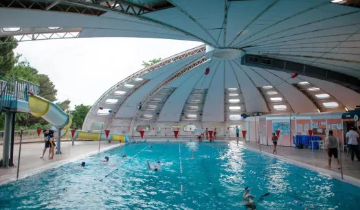 MEDIDAS. Las piscinas públicas de Francia han estado cerrando con más frecuencia para ahorrar energía.