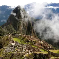 VALIOSA. Machu Picchu, ubicada en el sureste de los Andes del Perú, fue elegida como una de las Siete Maravillas del Mundo Moderno en 2007.