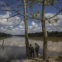 ESCENARIO. El río Itaquaí, cerca de la base de la Funai y la reserva del Valle de Javari, que alberga varios grupos indígenas aislados.