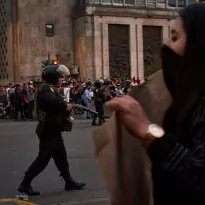 MANIFESTACIONES. Como parte de un control de identidad, efectivos policiales solo pueden retener a una persona hasta por cuatro horas.